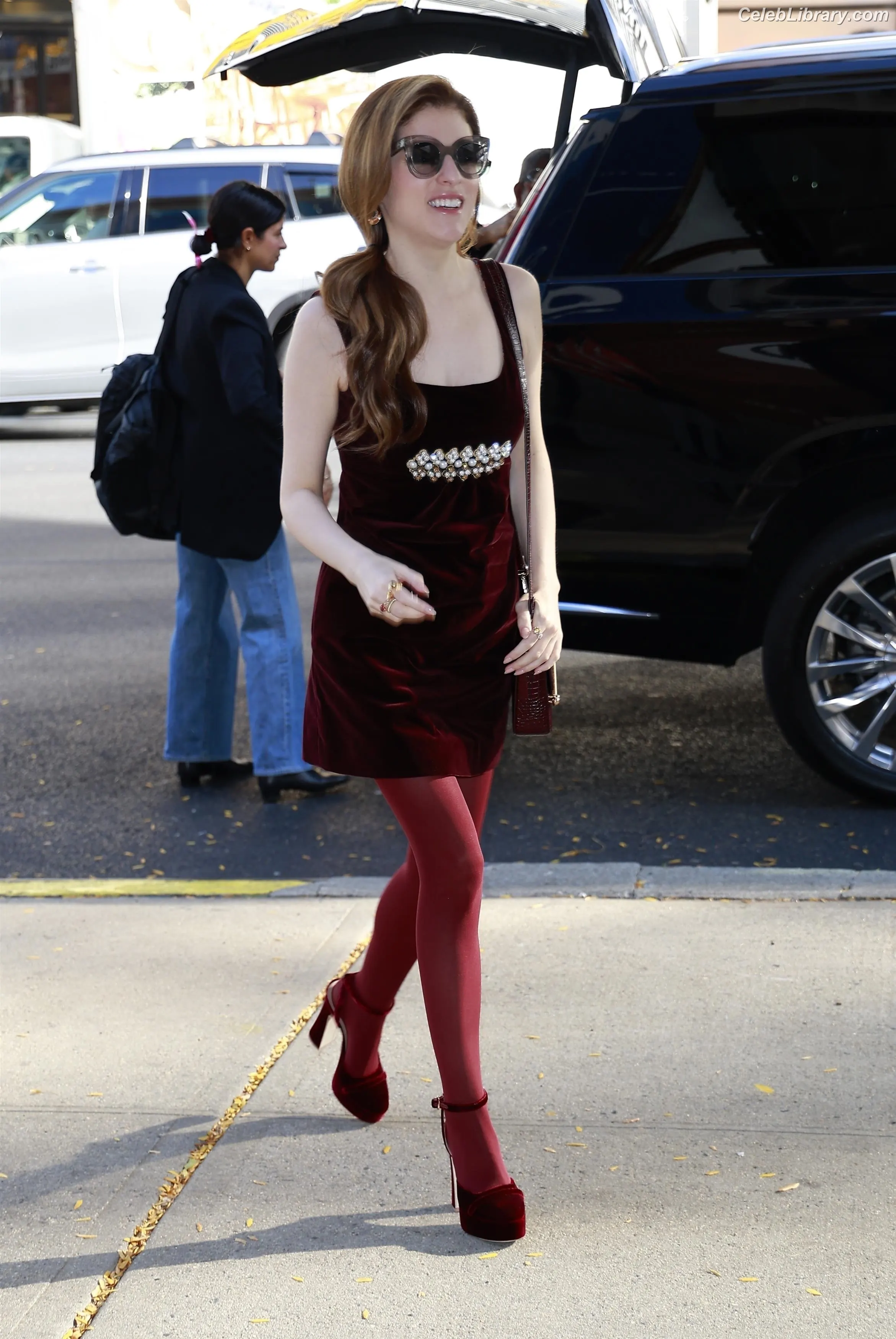 Anna Kendrick photo 1 of 1723