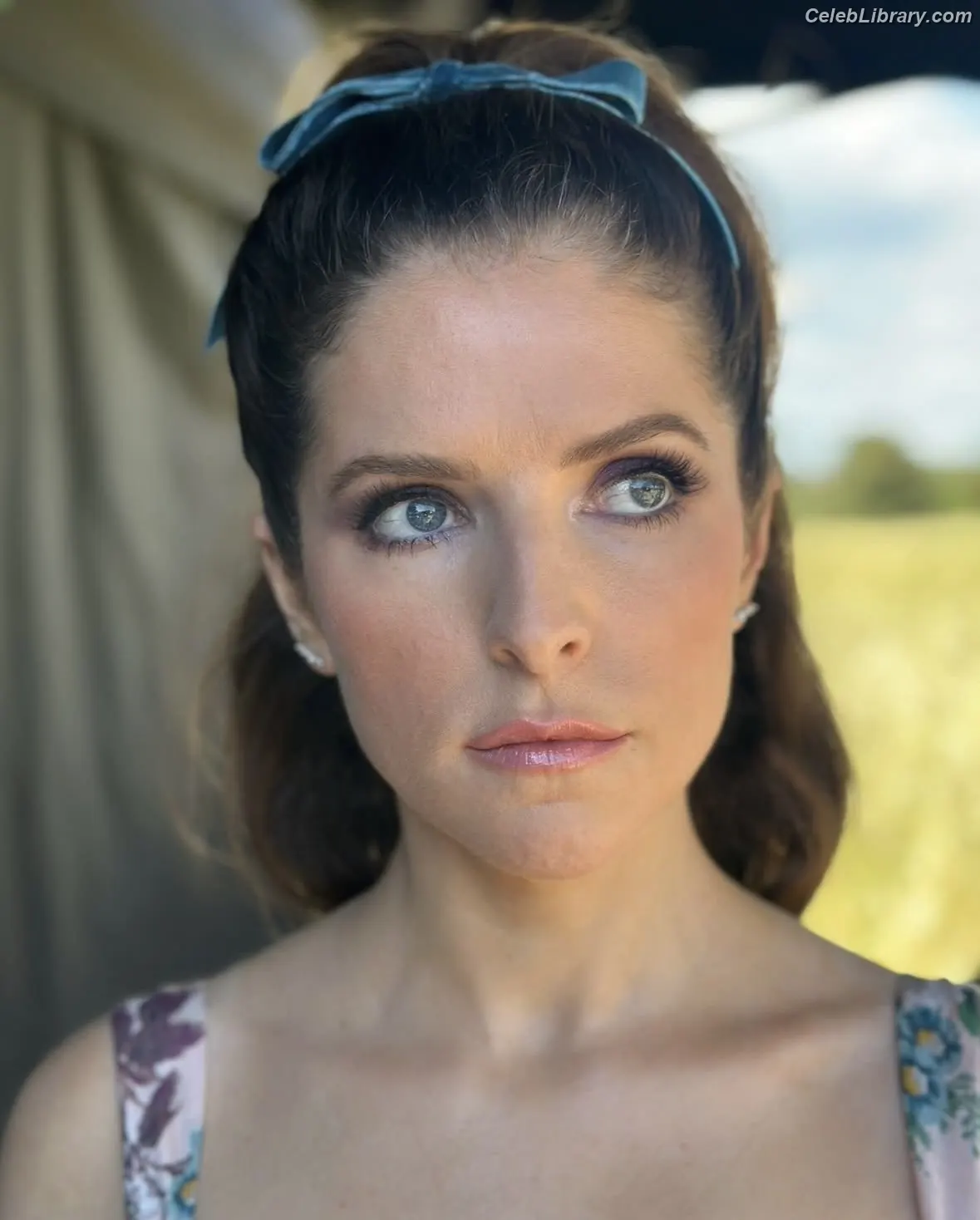 Anna Kendrick photo 10 of 1723