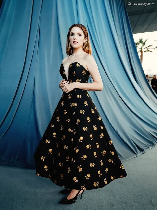 Anna Kendrick photo 6 of 1723