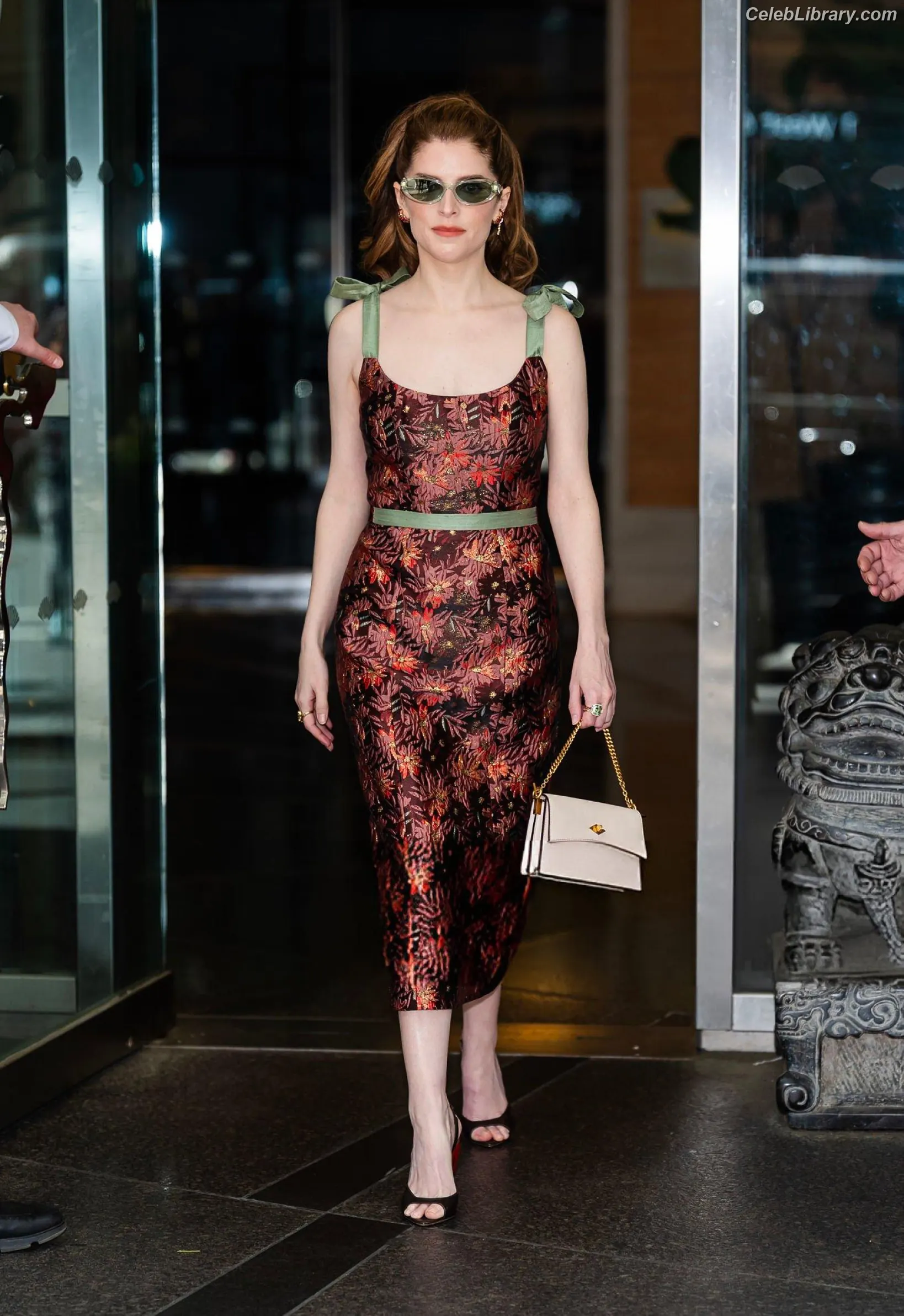 Anna Kendrick photo 23 of 1723