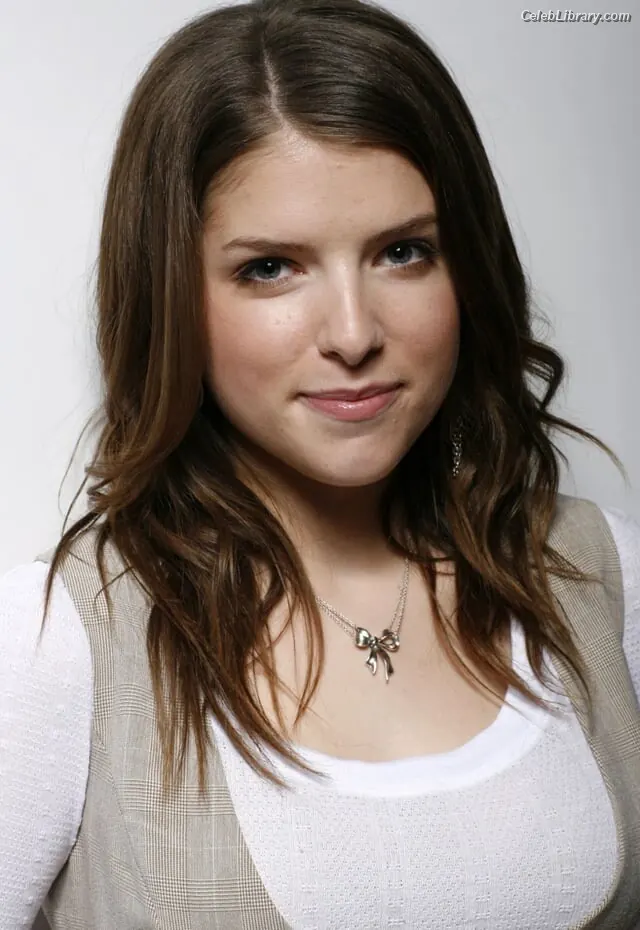 Anna Kendrick photo 24 of 1723