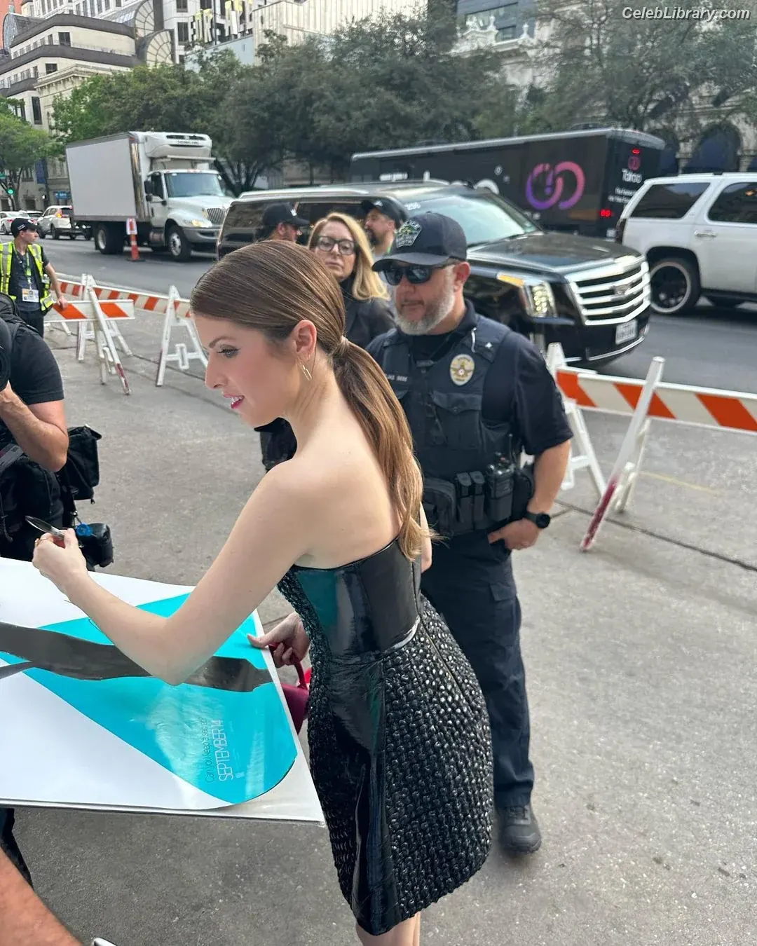 Anna Kendrick photo 20 of 1723