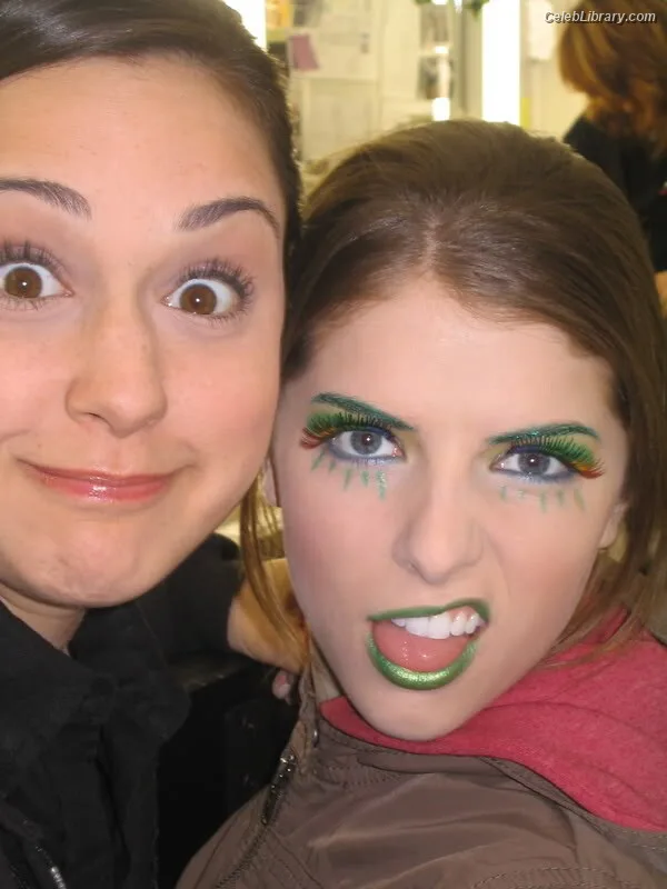 Anna Kendrick photo 2 of 1724
