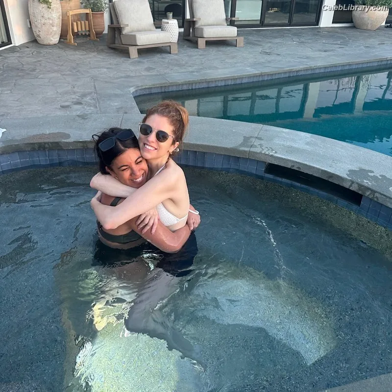 Anna Kendrick photo 11 of 1724