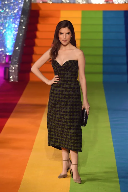 Anna Kendrick photo 5 of 1724