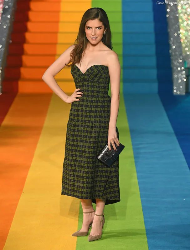 Anna Kendrick photo 9 of 1724