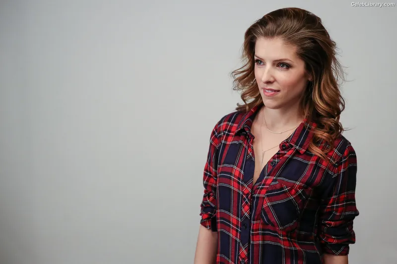 Anna Kendrick photo 11 of 1724