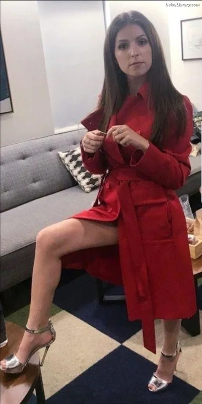 Anna Kendrick photo 15 of 1724