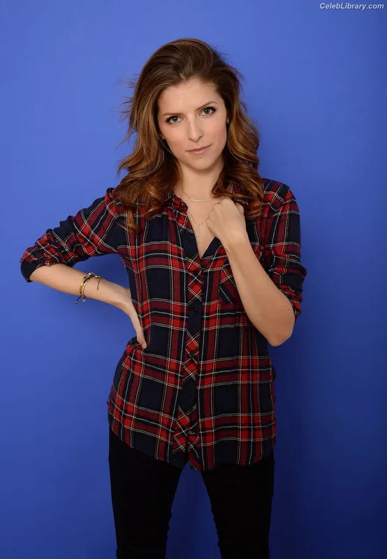 Anna Kendrick photo 9 of 1724
