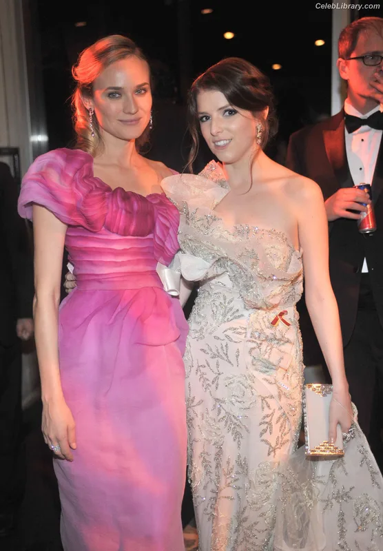 Anna Kendrick photo 17 of 1724