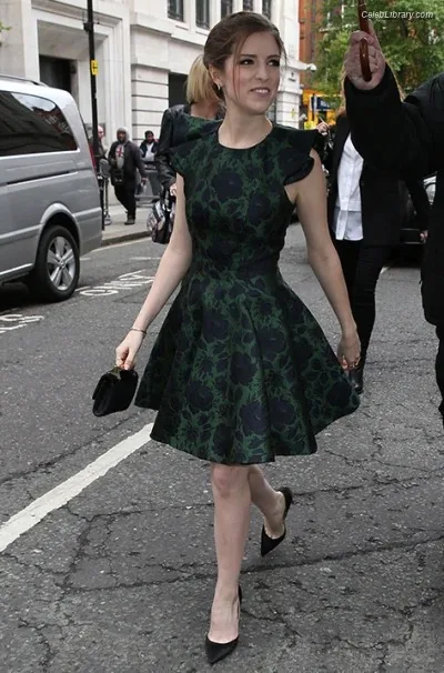 Anna Kendrick photo 8 of 1724