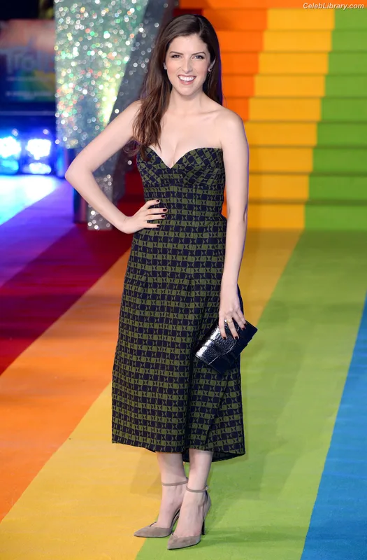 Anna Kendrick photo 15 of 1724
