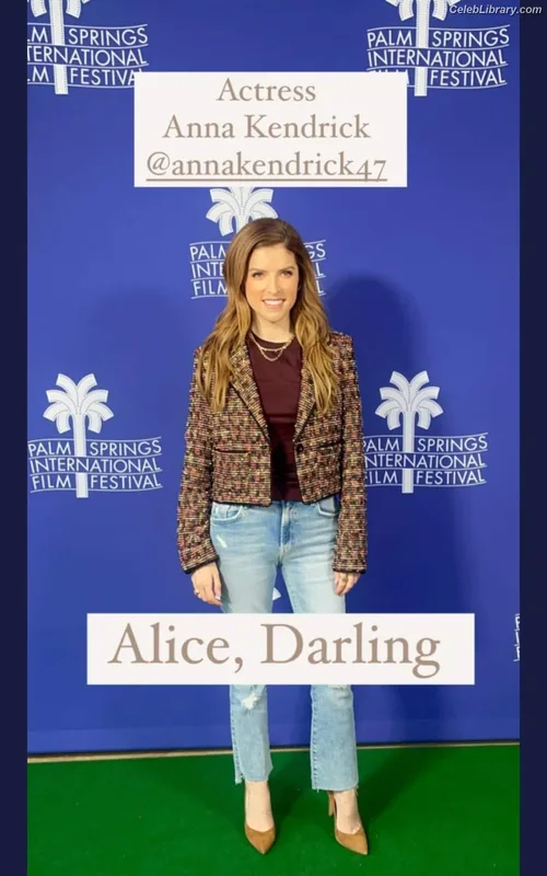Anna Kendrick photo 12 of 1724