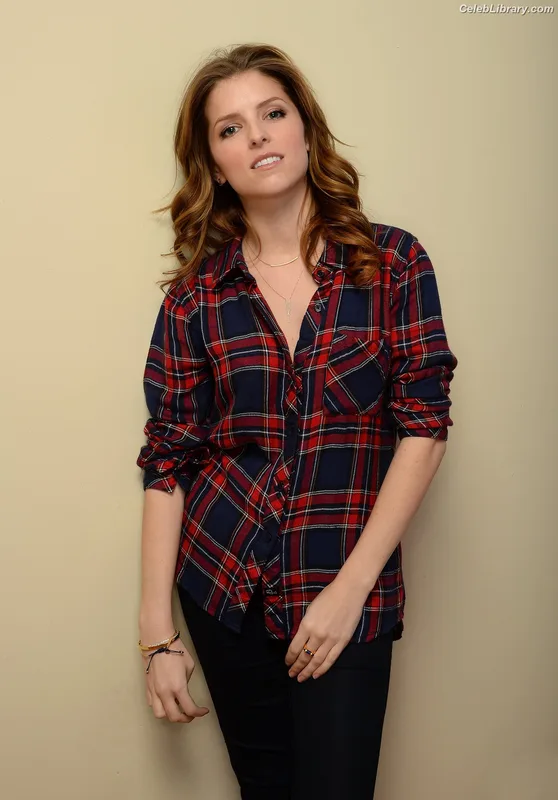 Anna Kendrick photo 21 of 1724