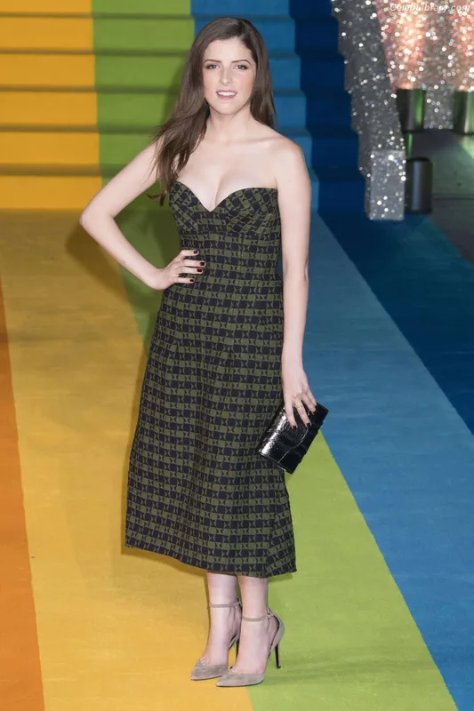 Anna Kendrick photo 22 of 1724