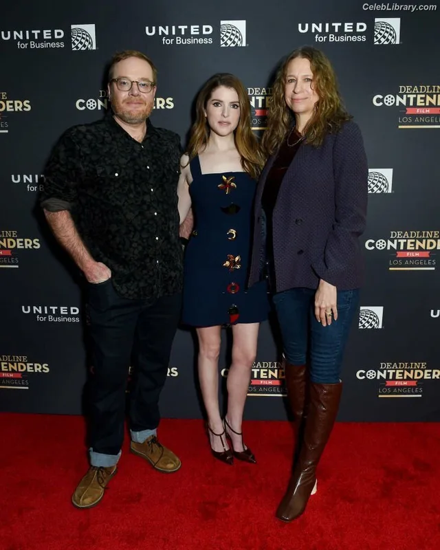 Anna Kendrick photo 7 of 1724