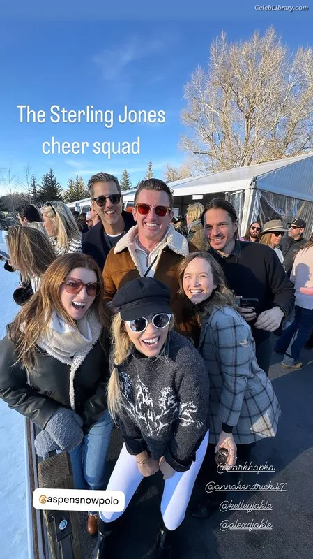 Anna Kendrick photo 11 of 1724