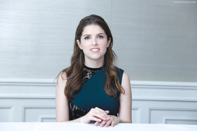 Anna Kendrick photo 21 of 1724