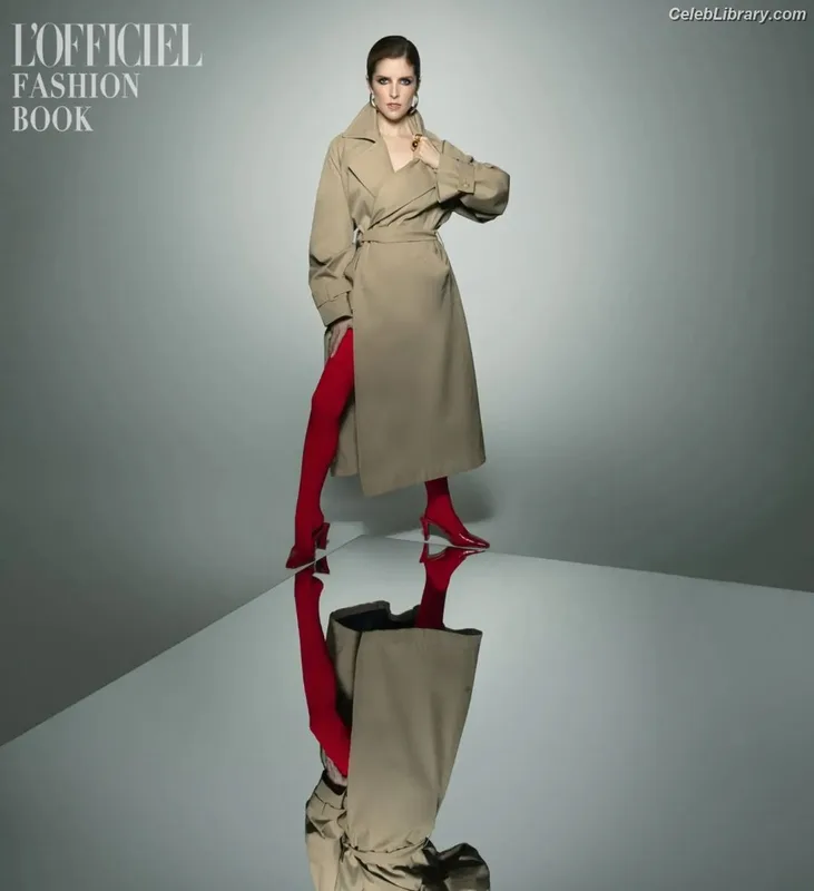 Anna Kendrick photo 20 of 1724