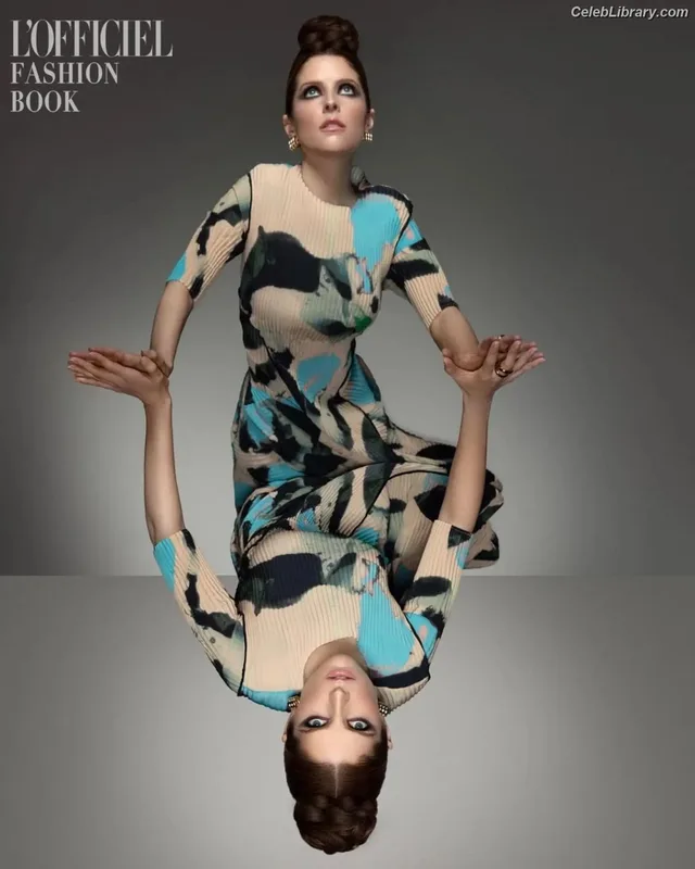 Anna Kendrick photo 8 of 1724