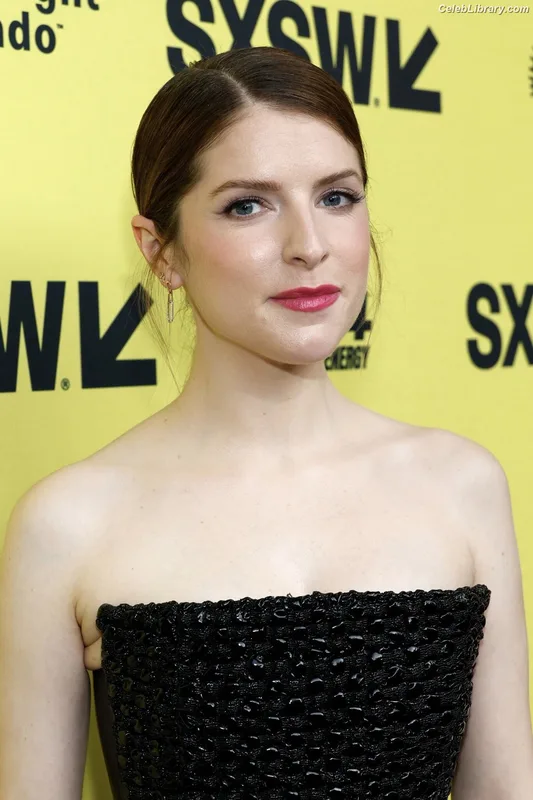 Anna Kendrick photo 19 of 1724