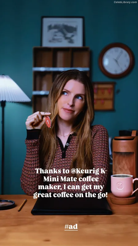 Anna Kendrick photo 22 of 1724