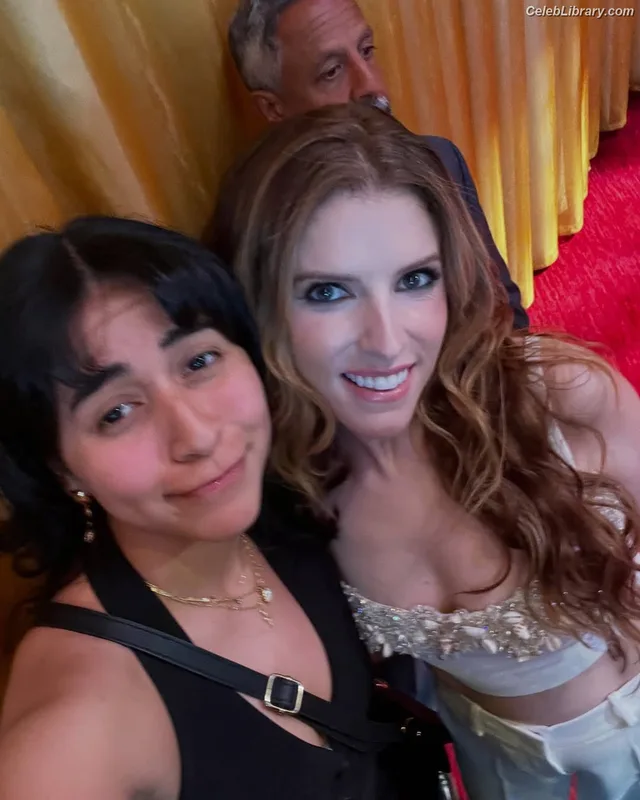 Anna Kendrick photo 11 of 1724