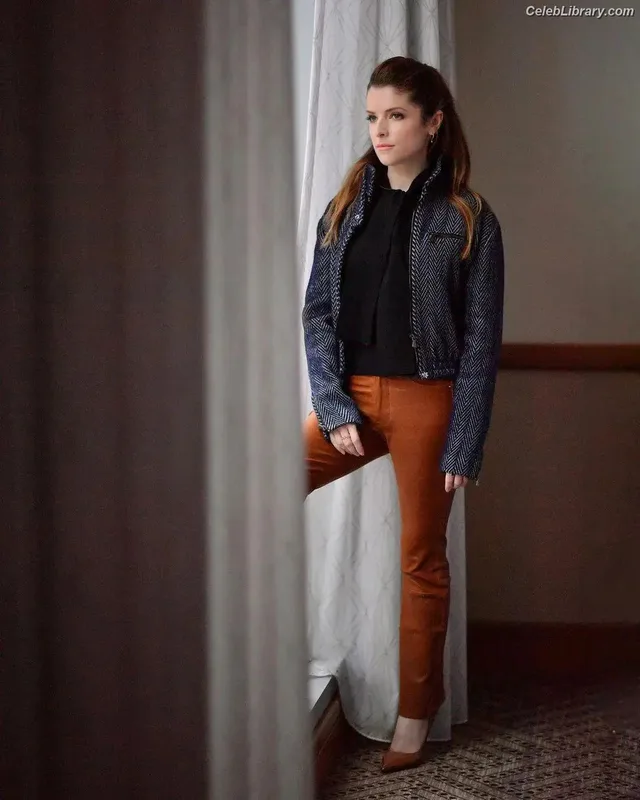 Anna Kendrick photo 23 of 1724