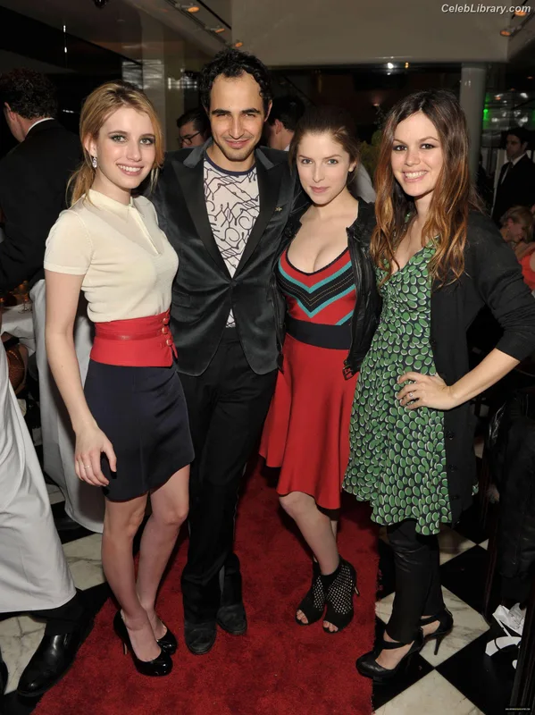 Anna Kendrick photo 10 of 1724