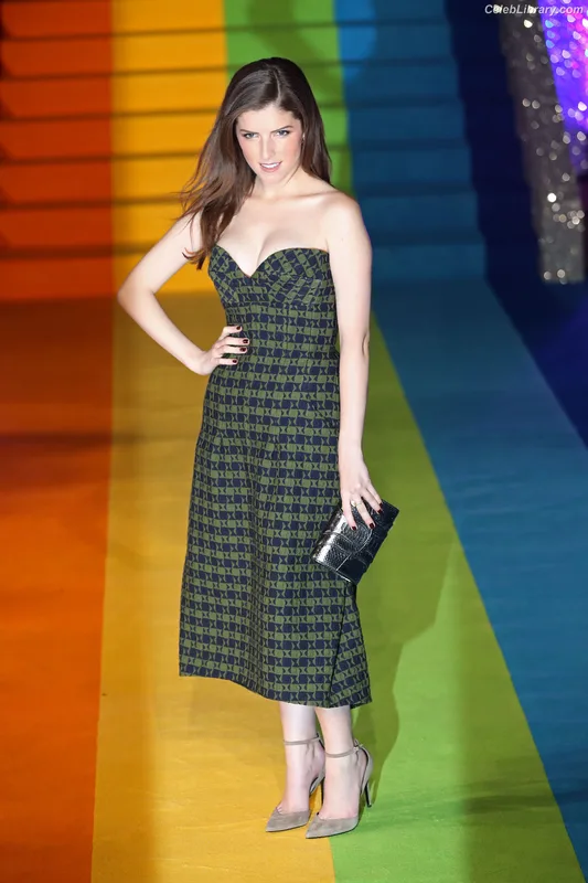 Anna Kendrick photo 11 of 1724