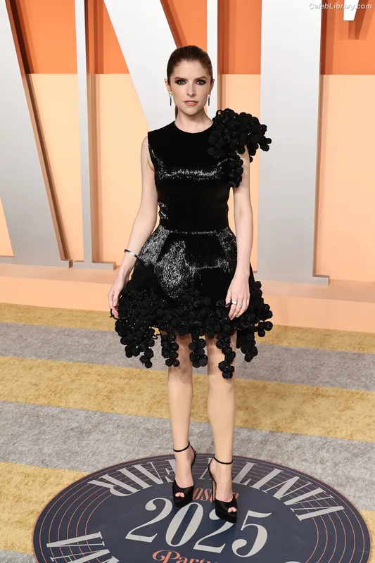 Anna Kendrick photo 13 of 1724