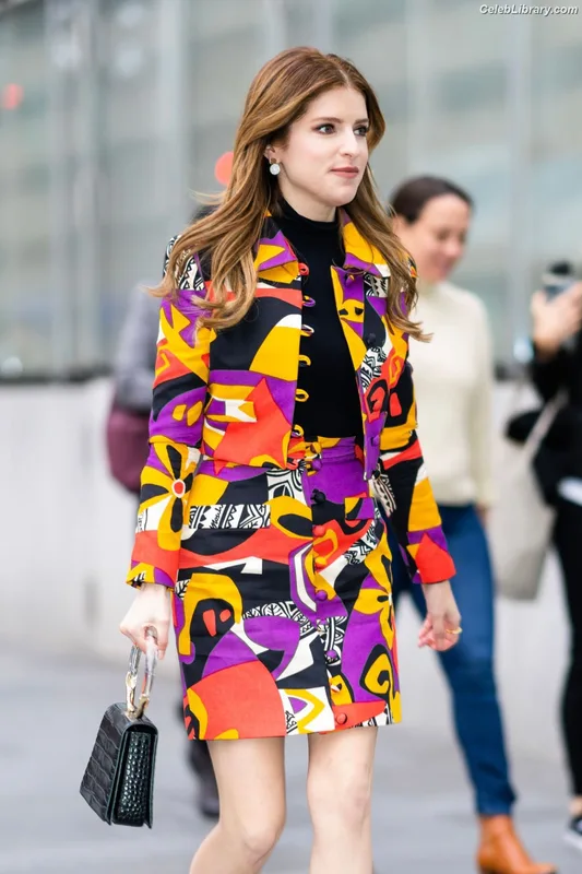 Anna Kendrick photo 12 of 1724
