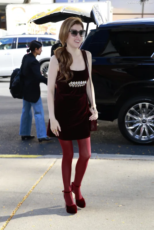 Anna Kendrick photo 11 of 1724