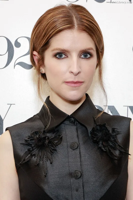 Anna Kendrick photo 17 of 1724