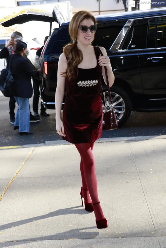 Anna Kendrick photo 21 of 1724