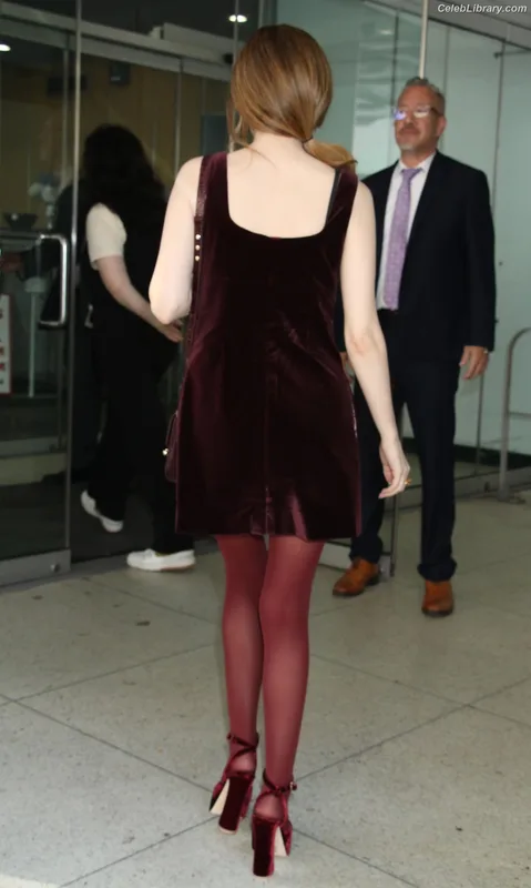 Anna Kendrick photo 21 of 1724