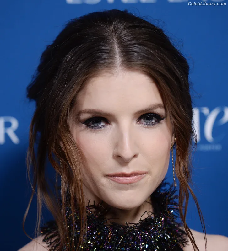 Anna Kendrick photo 20 of 1724
