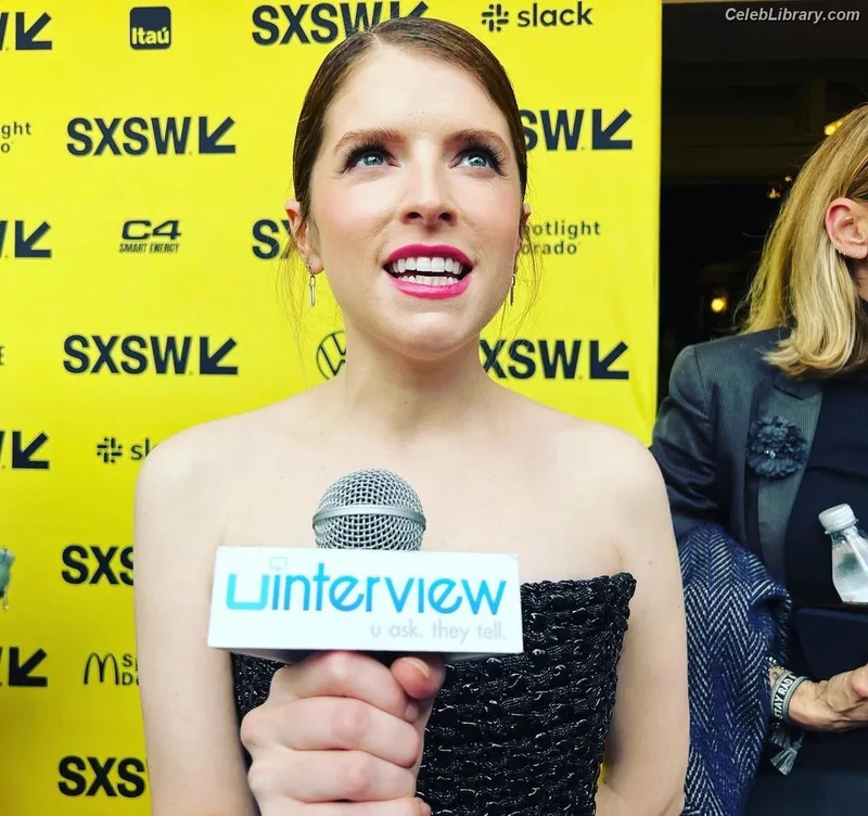 Anna Kendrick photo 23 of 1724