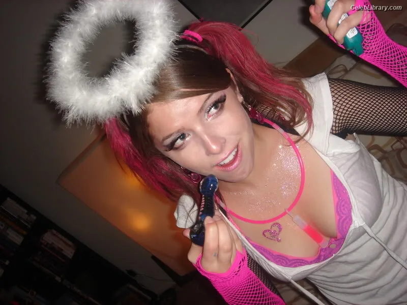 Anna Kendrick photo 3 of 1724