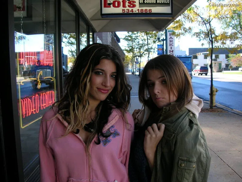 Anna Kendrick photo 16 of 1724