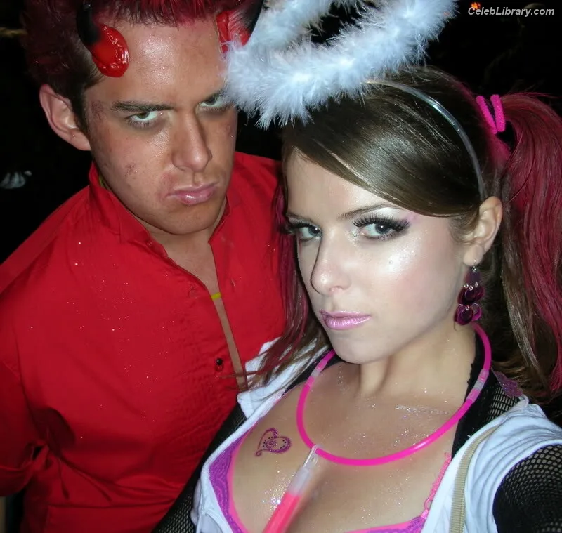 Anna Kendrick photo 24 of 1724