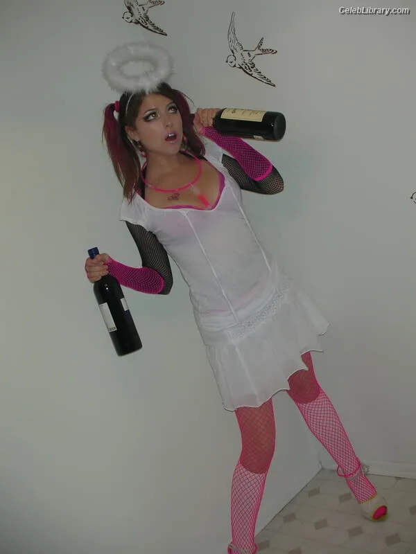 Anna Kendrick photo 8 of 1724