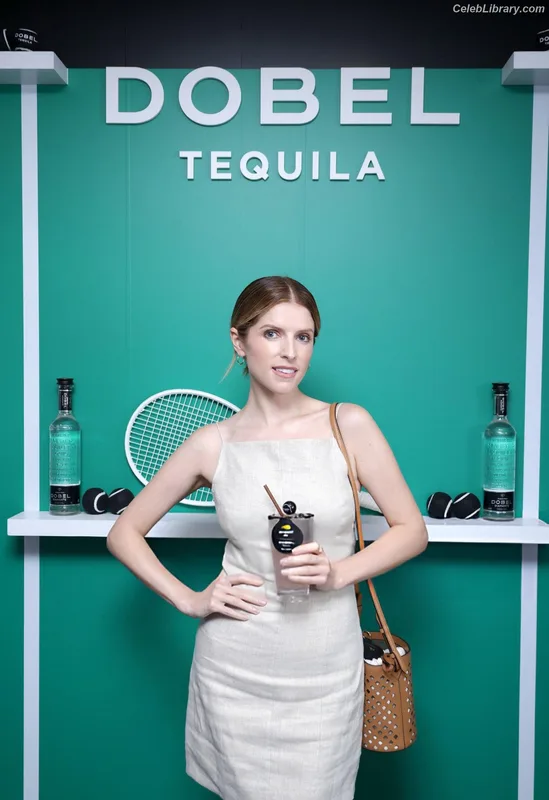 Anna Kendrick photo 15 of 1724