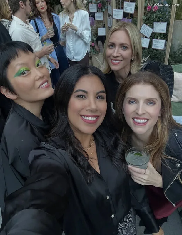 Anna Kendrick photo 19 of 1724