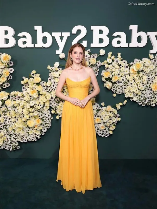Anna Kendrick photo 13 of 1724