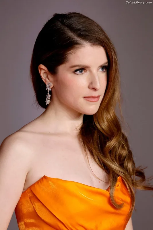 Anna Kendrick photo 20 of 1724