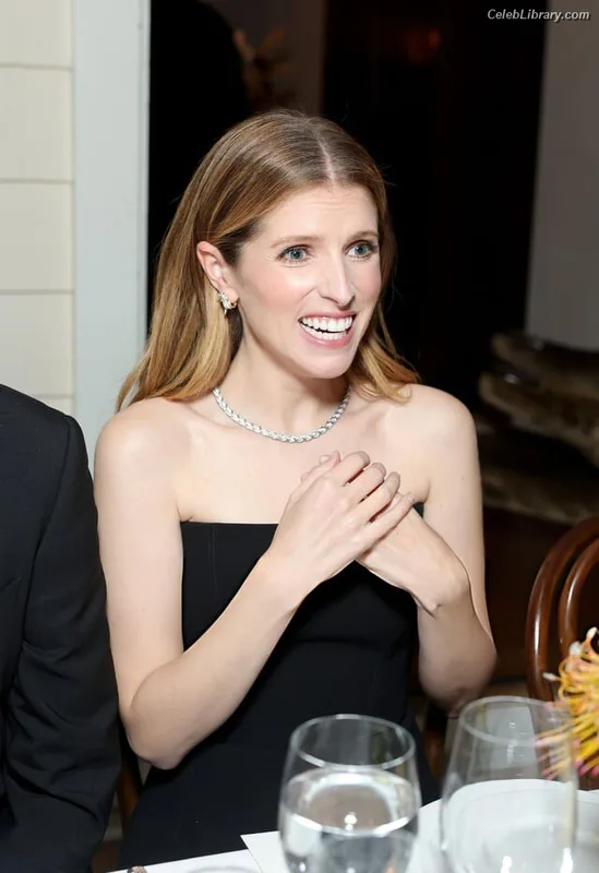Anna Kendrick photo 11 of 1724