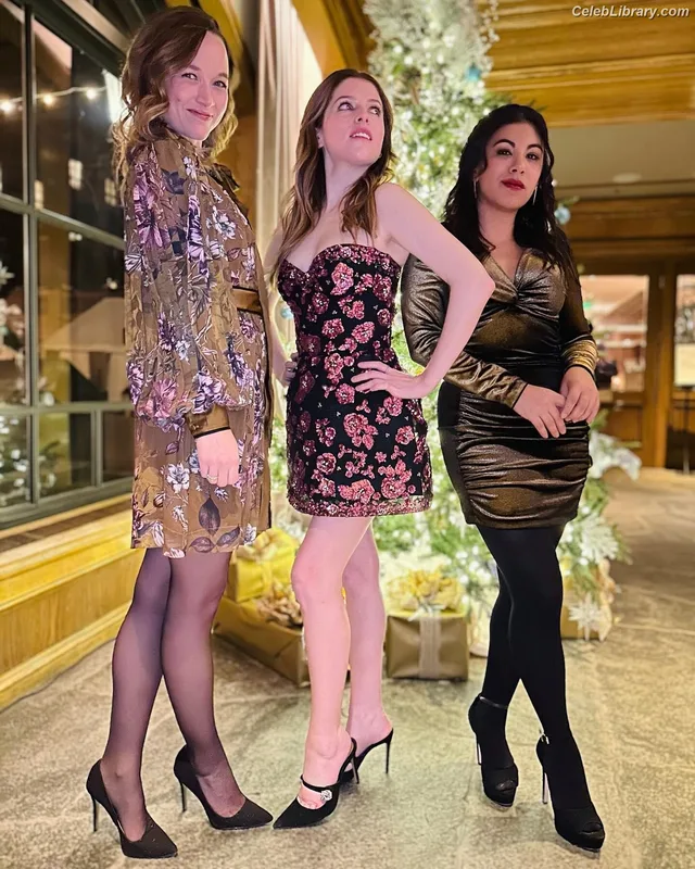 Anna Kendrick photo 20 of 1724