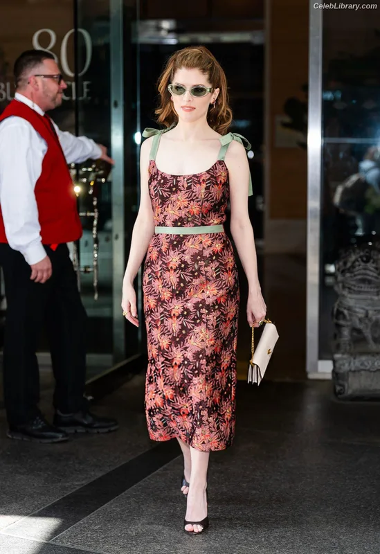 Anna Kendrick photo 5 of 1724