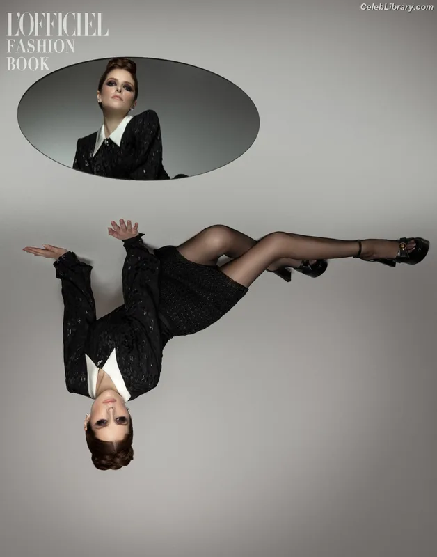 Anna Kendrick photo 21 of 1724